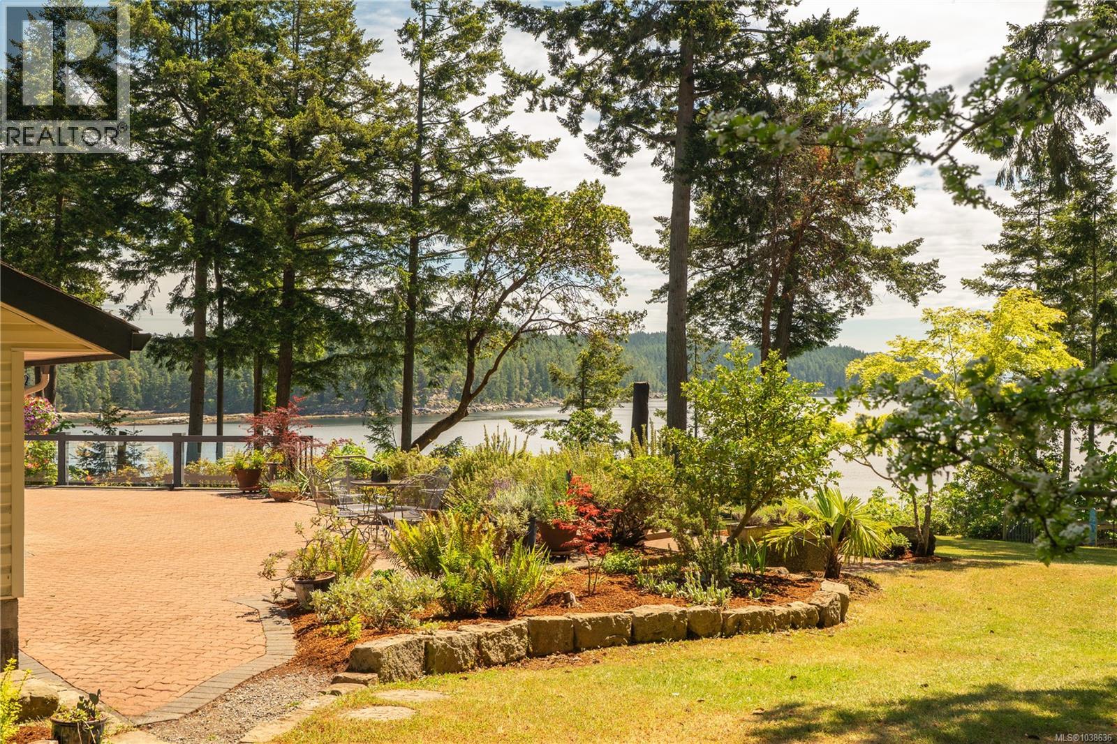 2070 Cooper Rd, Gabriola Island, British Columbia  V0R 1X7 - Photo 26 - 1038636