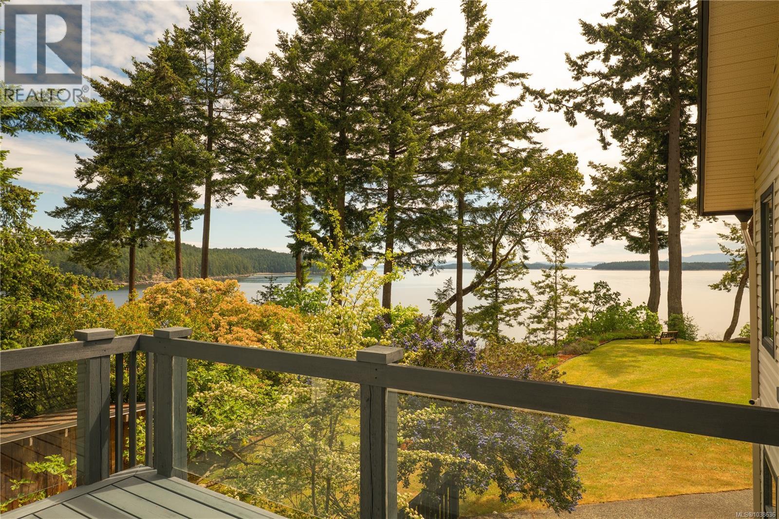 2070 Cooper Rd, Gabriola Island, British Columbia  V0R 1X7 - Photo 31 - 1038636