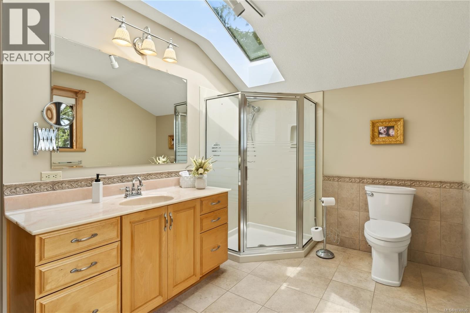 2070 Cooper Rd, Gabriola Island, British Columbia  V0R 1X7 - Photo 32 - 1038636