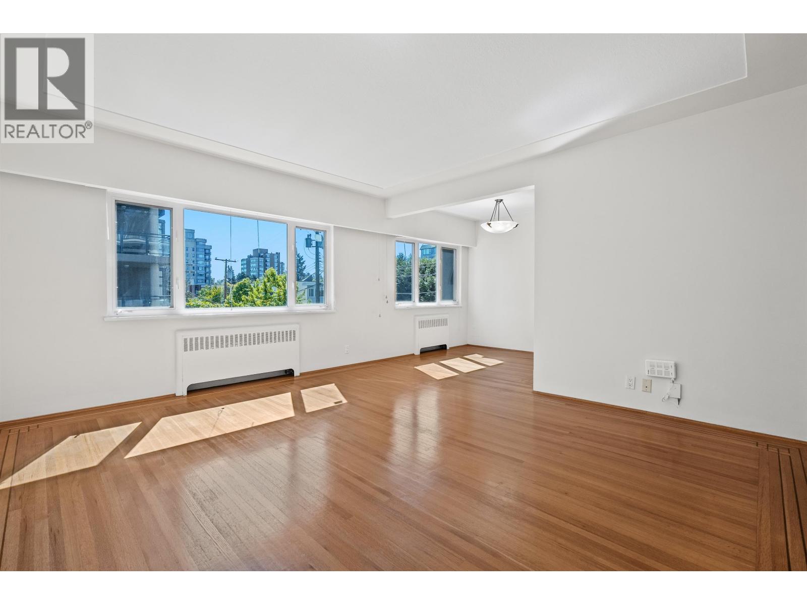 8 2296 W 39th Avenue, Vancouver, British Columbia  V6M 1T9 - Photo 5 - R3131375