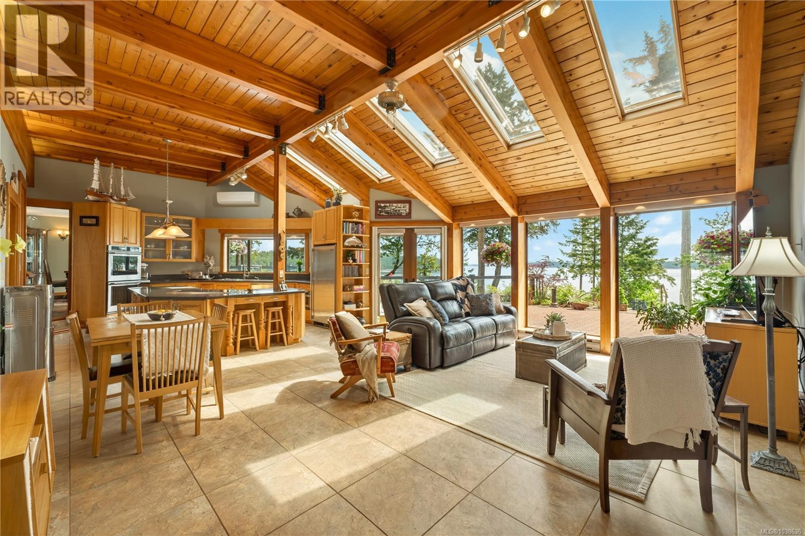 2070 Cooper Rd, Gabriola Island, British Columbia  V0R 1X7 - Photo 4 - 1038636