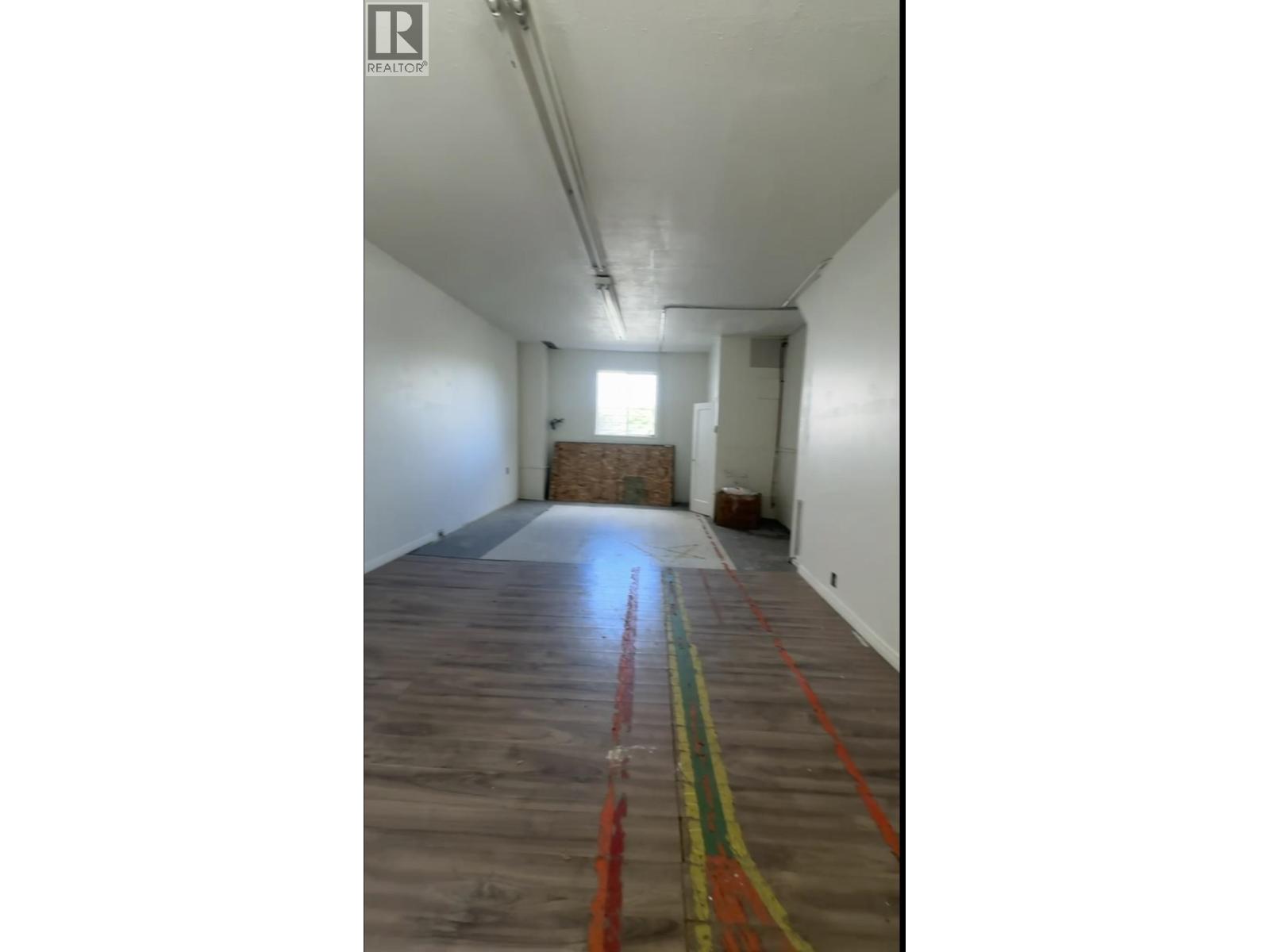 2117 Kingsway, Vancouver, British Columbia  V5N 2T4 - Photo 3 - C8079236