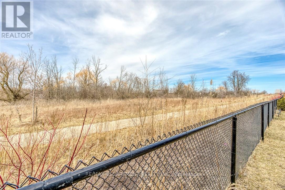 209 Fowley Drive, Oakville, Ontario  L6H 7C3 - Photo 43 - W13231314