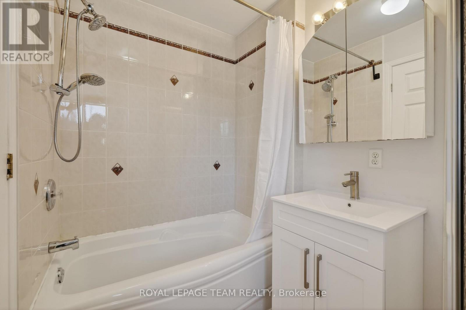 2859 Millstream Way, Ottawa, Ontario  K1T 4A3 - Photo 25 - X13212522