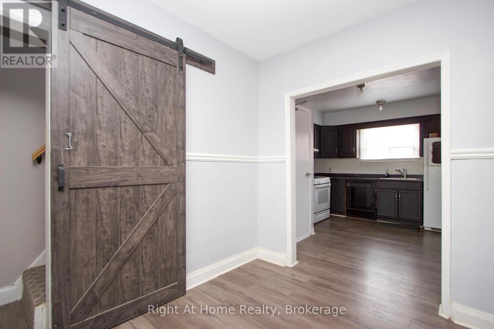Main - 307 Vimy Avenue, Oshawa, Ontario  L1H 2M9 - Photo 10 - E13231422