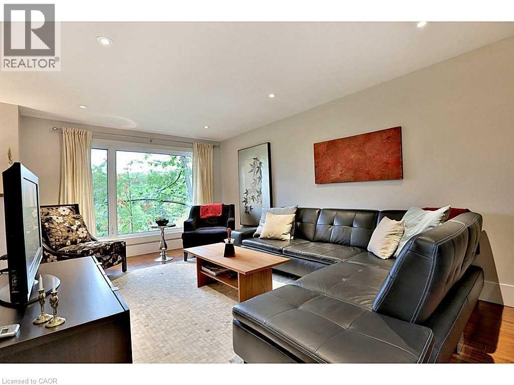 1276 Spring Gardens Road, Burlington, Ontario  L7T 1J8 - Photo 8 - 40836142