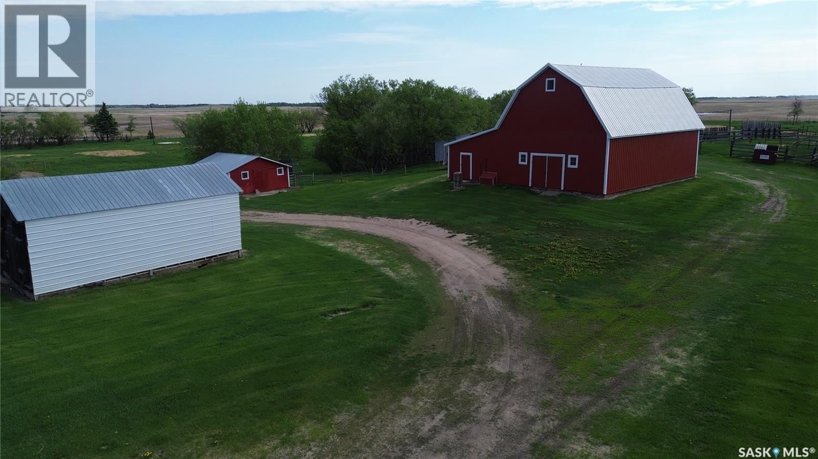 Modern Turn Key 15 Acre Farm, Fertile Belt Rm No. 183, Saskatchewan  S0A 3Y0 - Photo 53 - SK037042