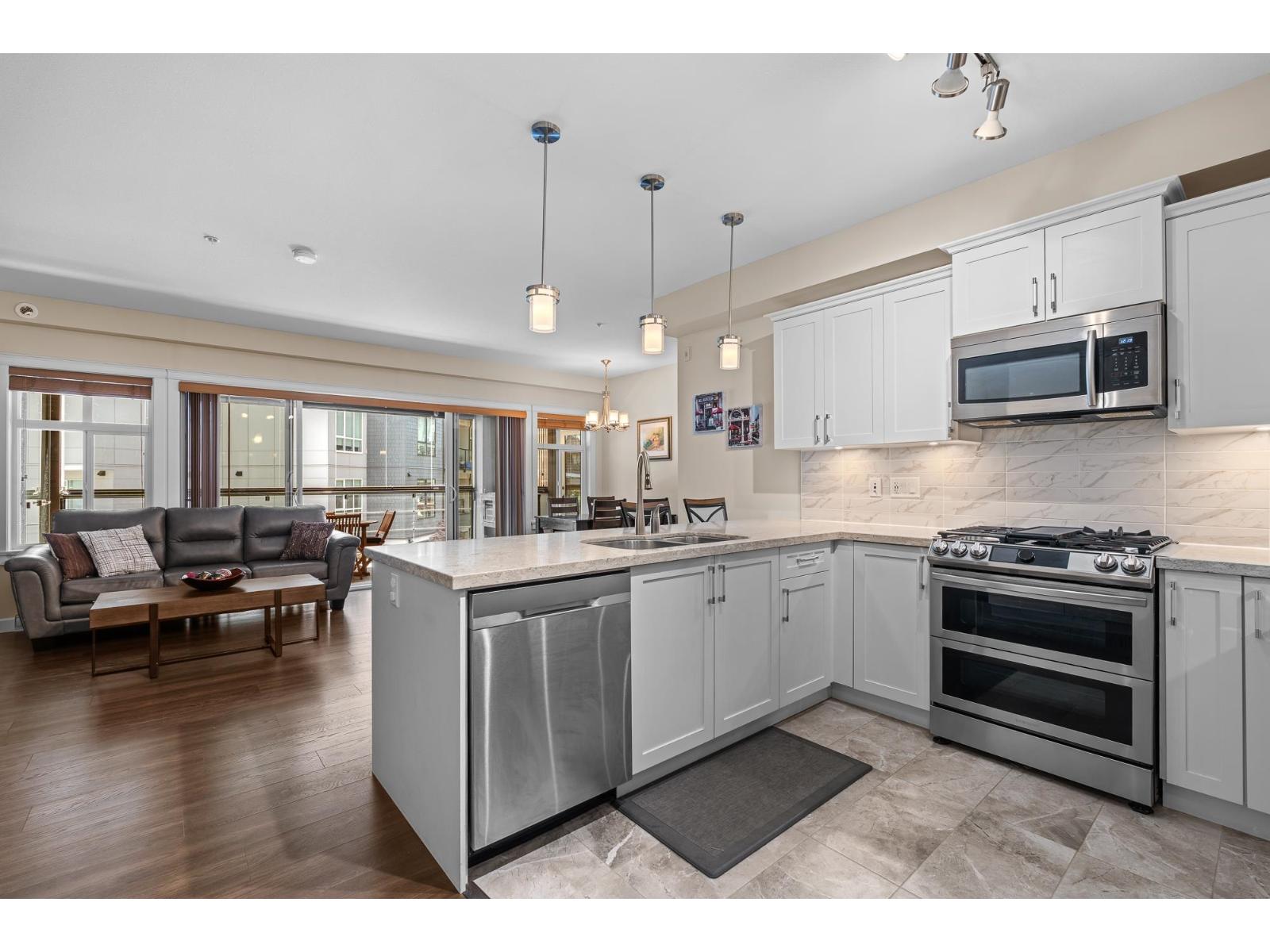 304 3535 146a Street, Surrey, British Columbia  V4P 0H2 - Photo 5 - R3131142