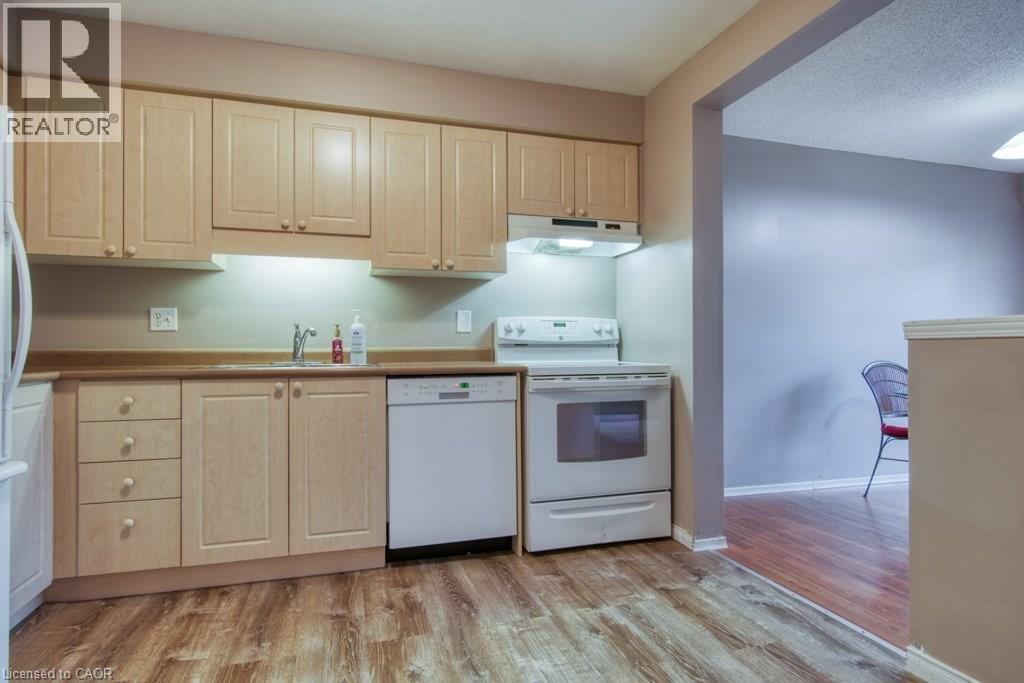 59 King William Court, Cambridge, Ontario  N3C 4J2 - Photo 13 - 40832555