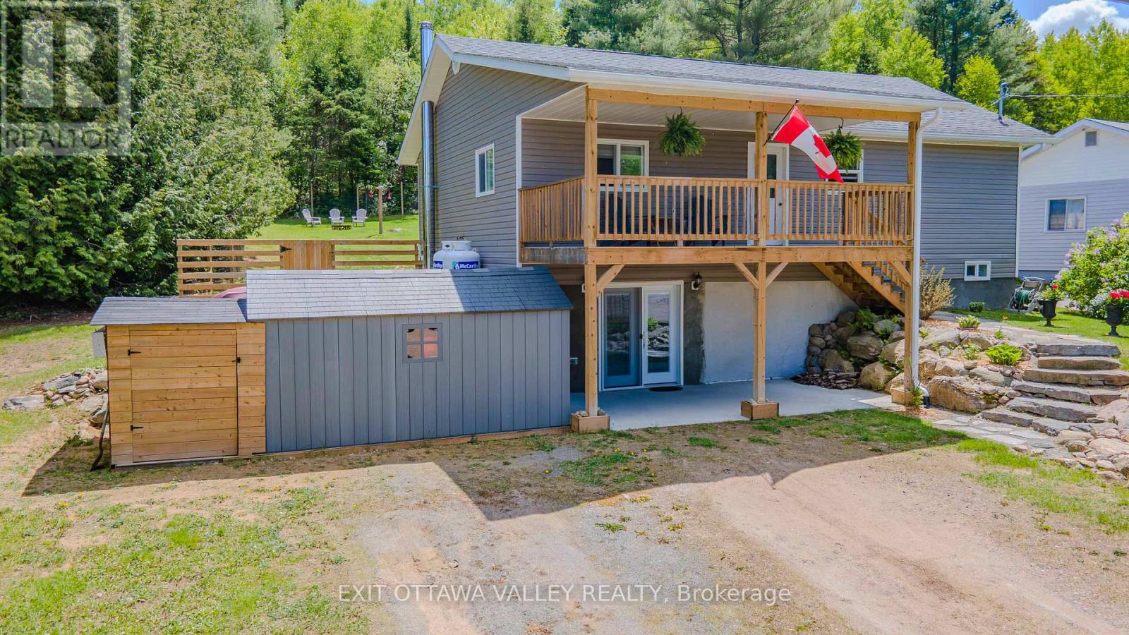39090 Combermere Road, Madawaska Valley, Ontario K0J 1L0 - Photo 3 - X13088570
