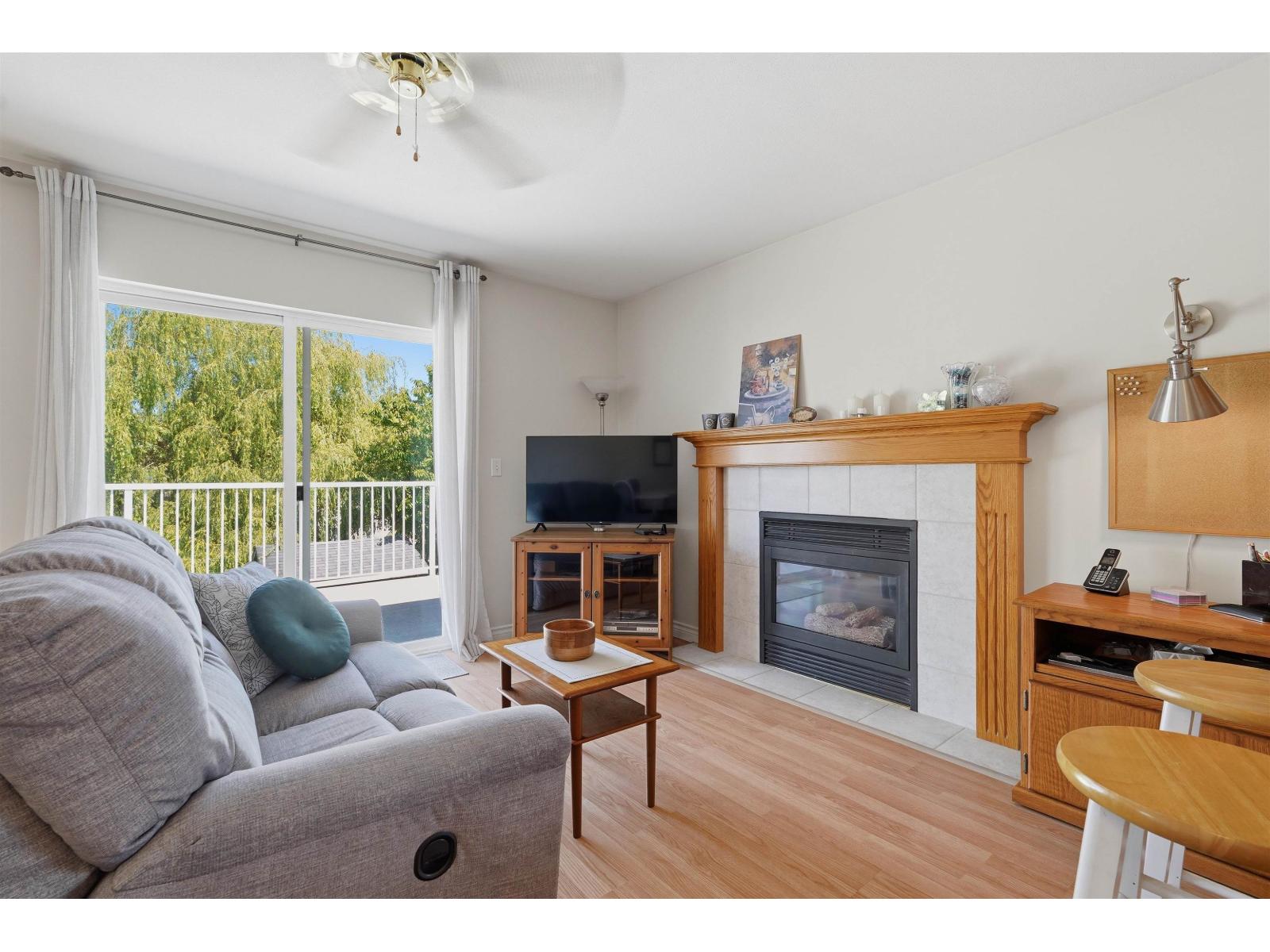 27033 26a Avenue, Langley, British Columbia  V4W 3V5 - Photo 13 - R3131442