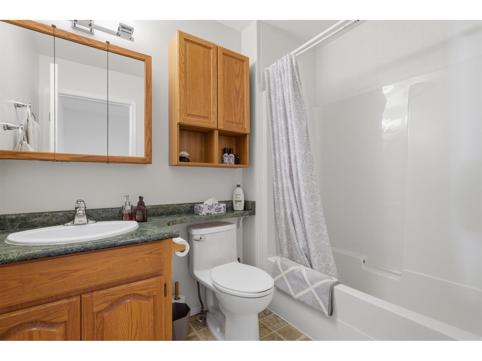 27033 26a Avenue, Langley, British Columbia  V4W 3V5 - Photo 15 - R3131442