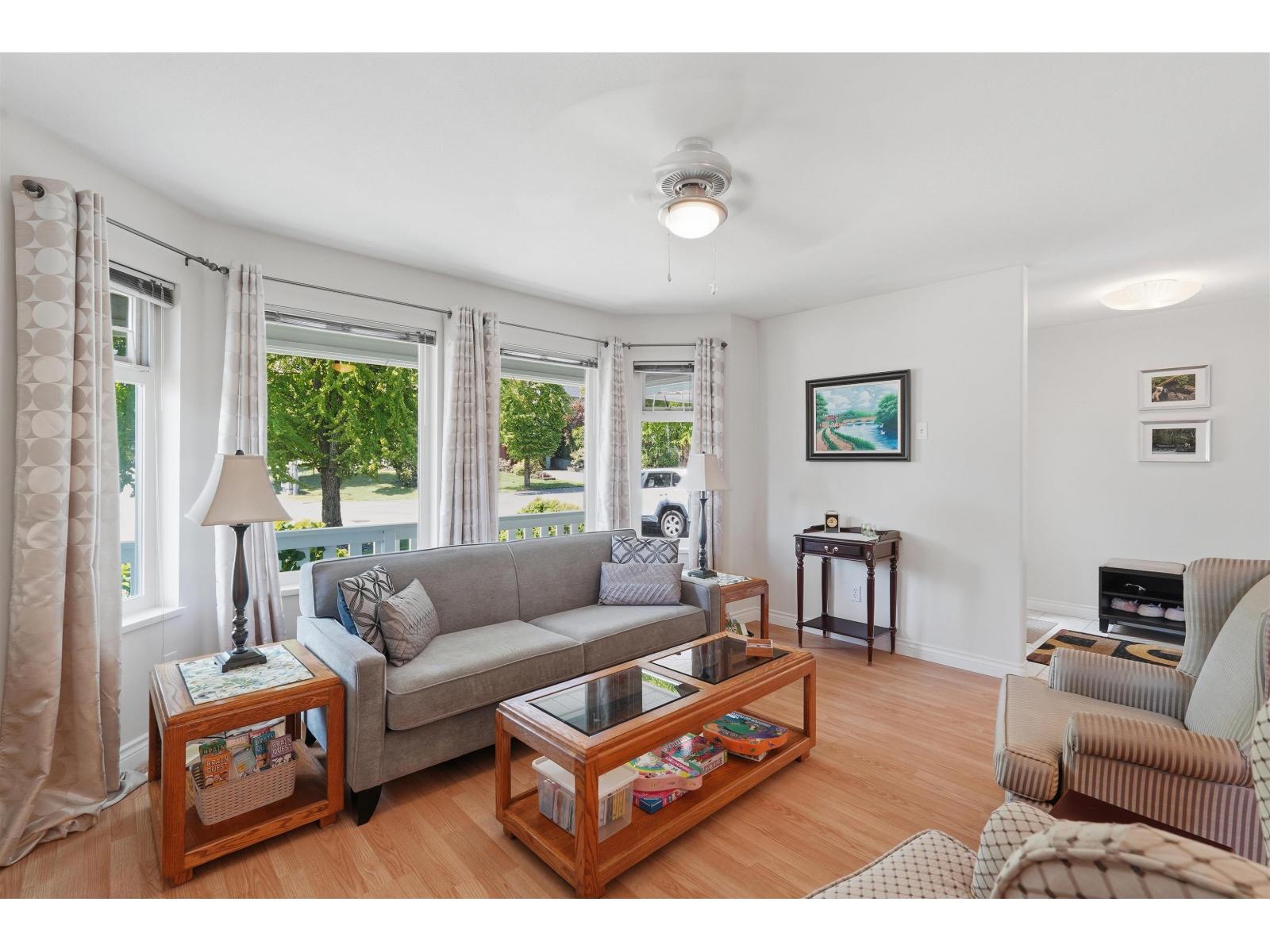27033 26a Avenue, Langley, British Columbia  V4W 3V5 - Photo 5 - R3131442