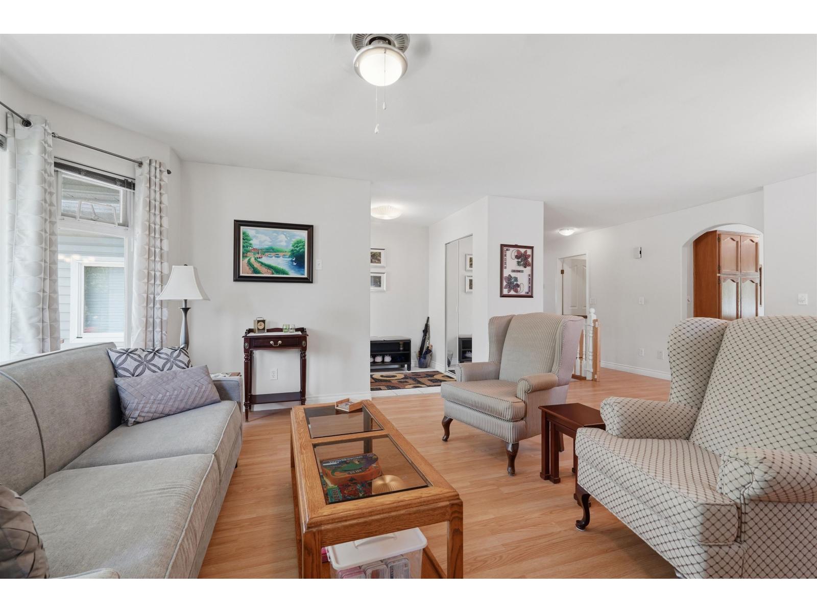 27033 26a Avenue, Langley, British Columbia  V4W 3V5 - Photo 6 - R3131442