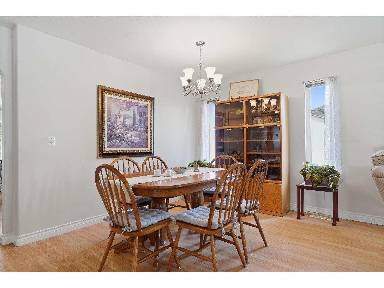 27033 26a Avenue, Langley, British Columbia  V4W 3V5 - Photo 8 - R3131442