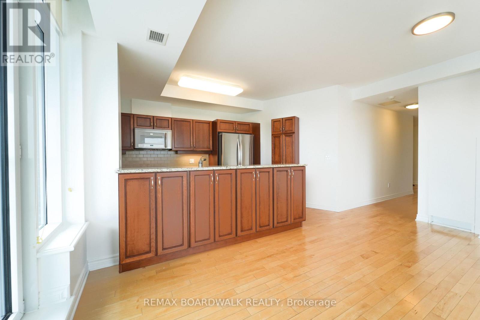 1005 - 401 Golden Avenue, Ottawa, Ontario  K2A 1H4 - Photo 8 - X13231404