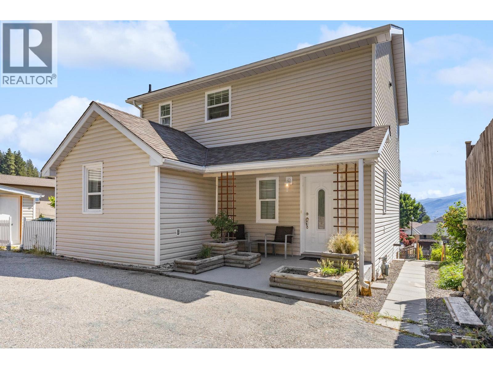 6053 Turner Avenue, peachland, British Columbia