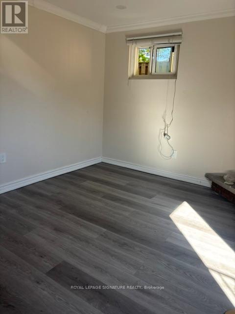 Lower - 1063 Blairholm Avenue, Mississauga, Ontario  L5C 3C9 - Photo 7 - W13166830