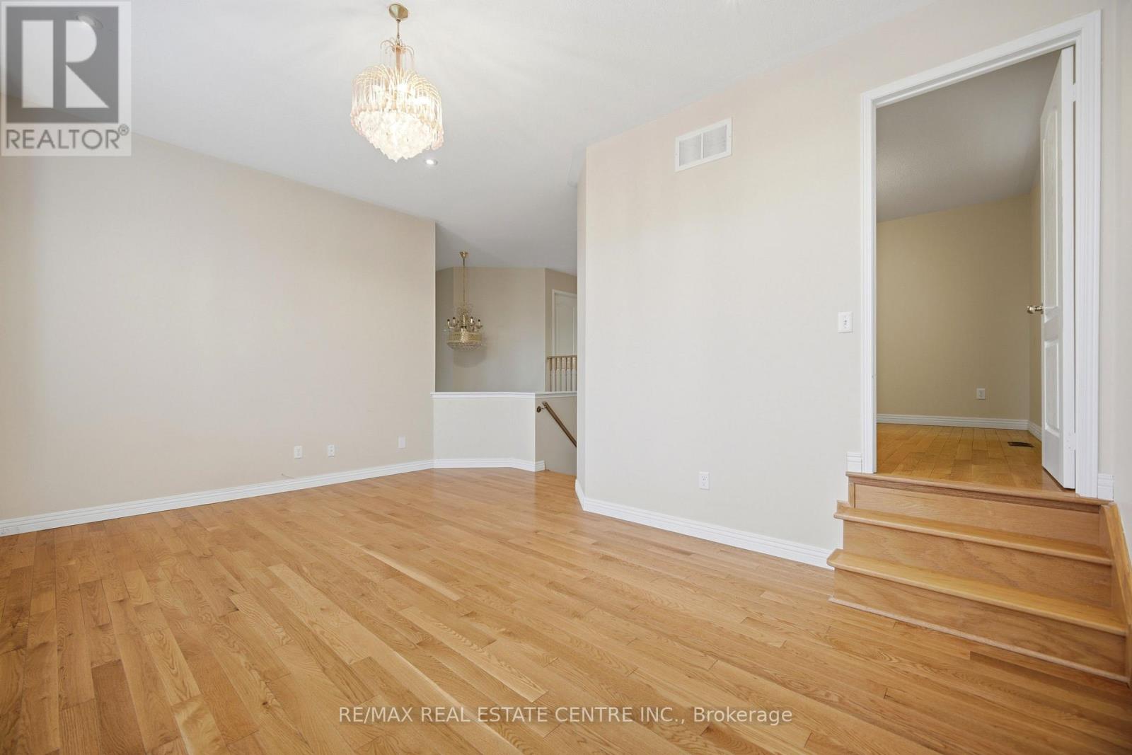 5218 Oscar Peterson Boulevard, Mississauga, Ontario  L5M 0E1 - Photo 25 - W13230334