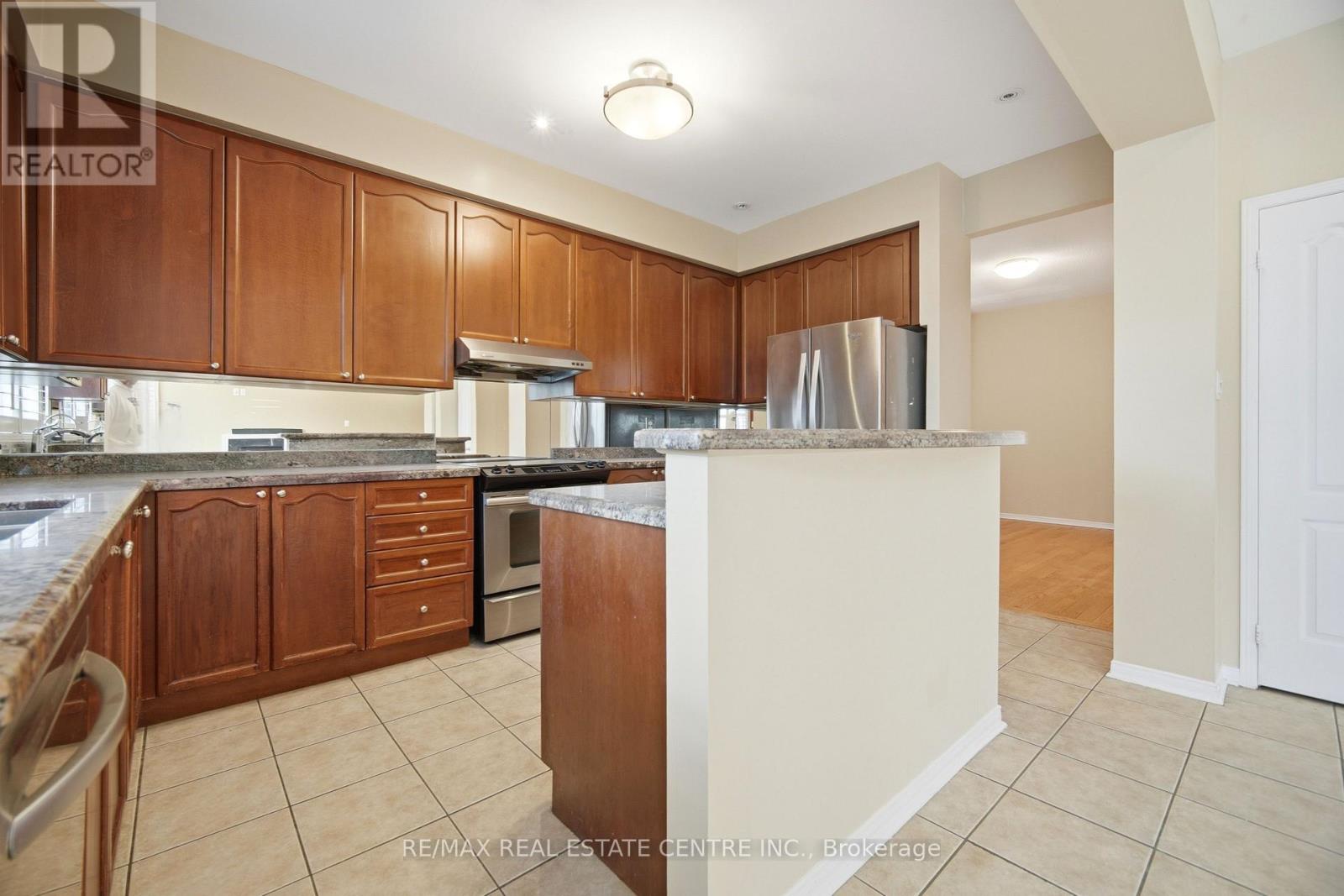 5218 Oscar Peterson Boulevard, Mississauga, Ontario  L5M 0E1 - Photo 10 - W13230334