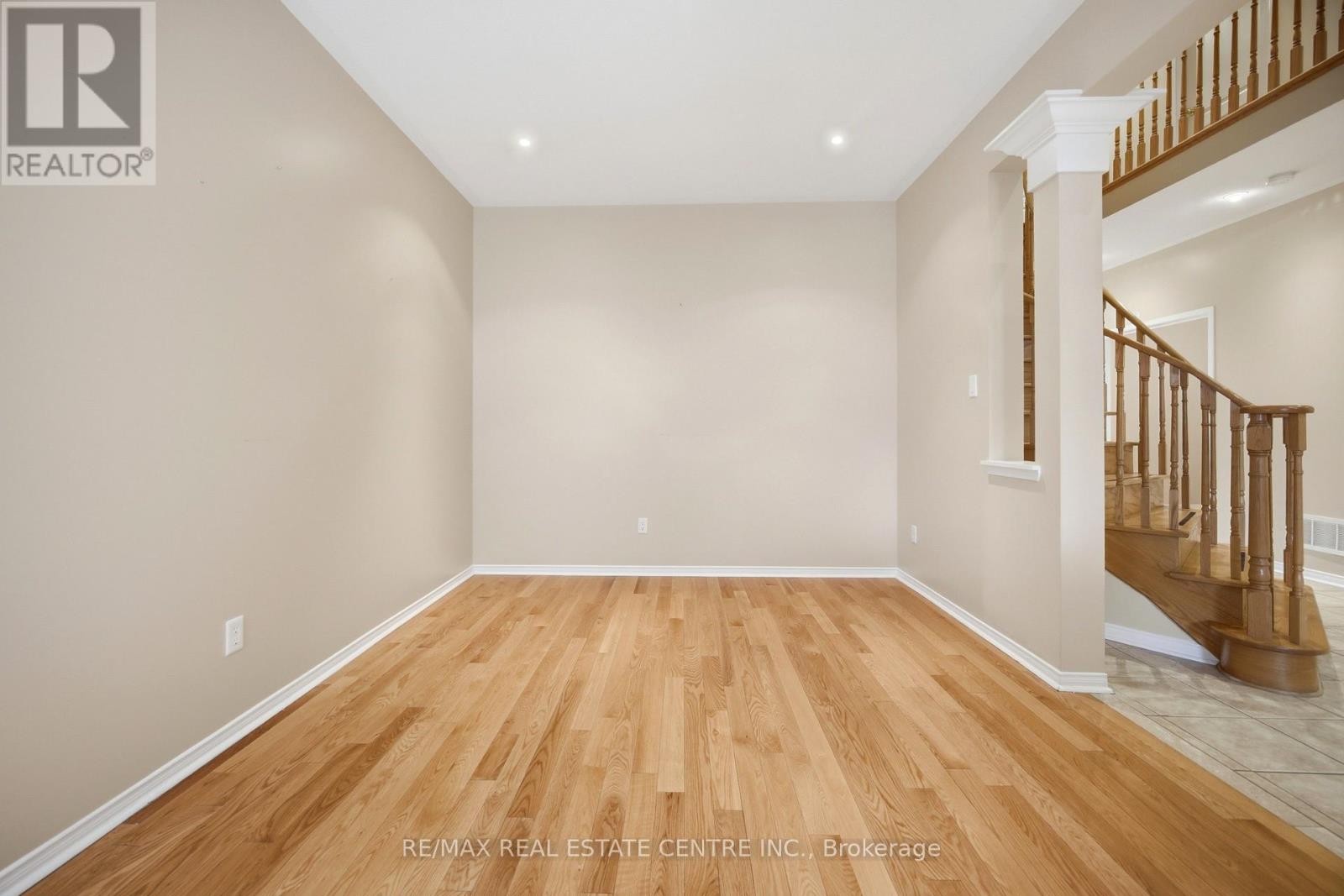 5218 Oscar Peterson Boulevard, Mississauga, Ontario  L5M 0E1 - Photo 6 - W13230334