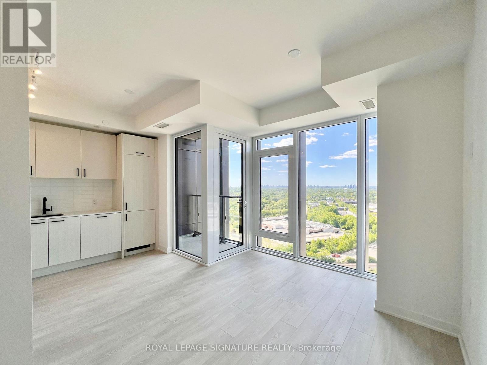 2804 - 5 QUARRINGTON LANE, Toronto, Ontario