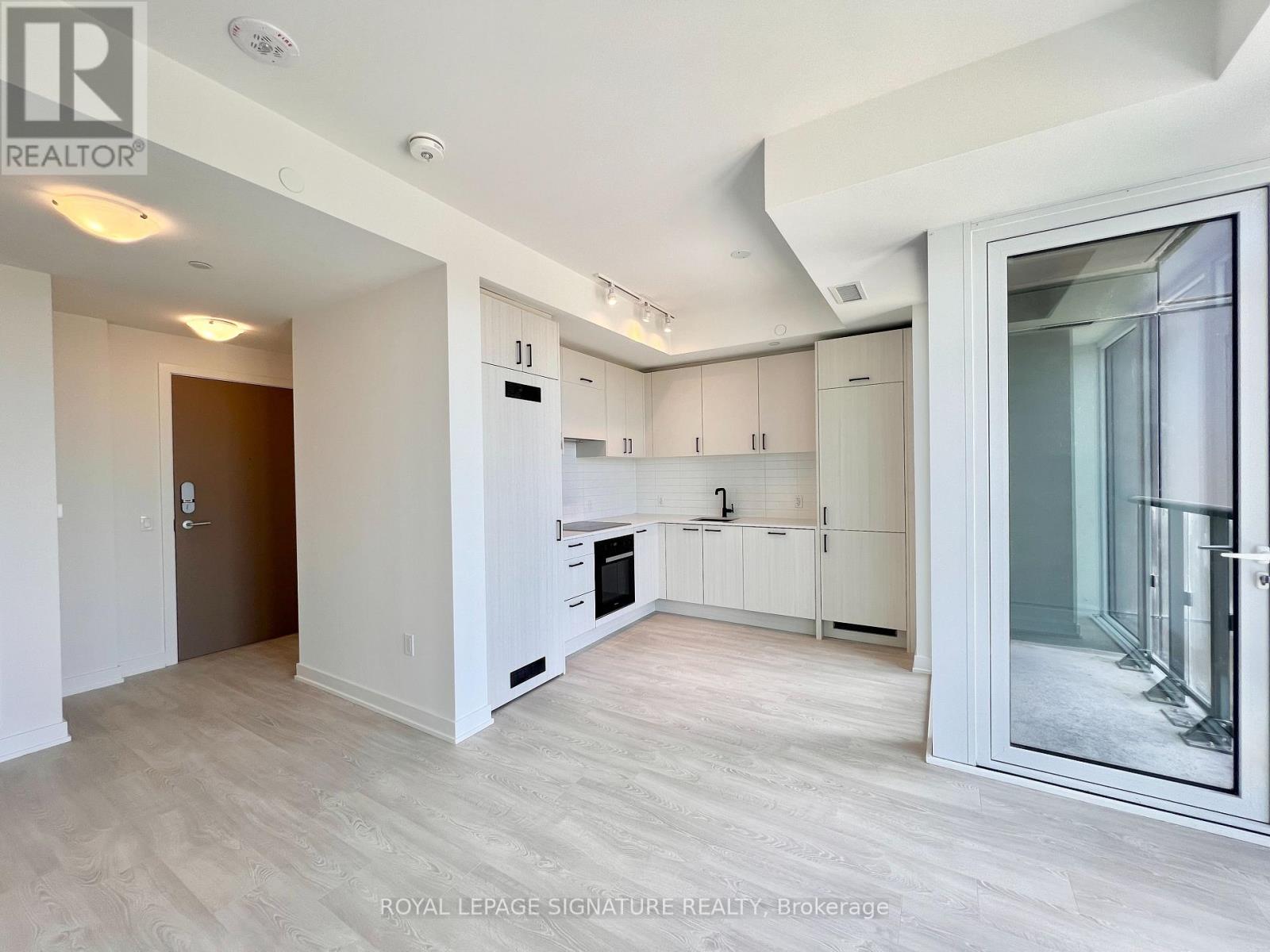 2804 - 5 Quarrington Lane, Toronto, Ontario  M3C 0S5 - Photo 3 - C13231418