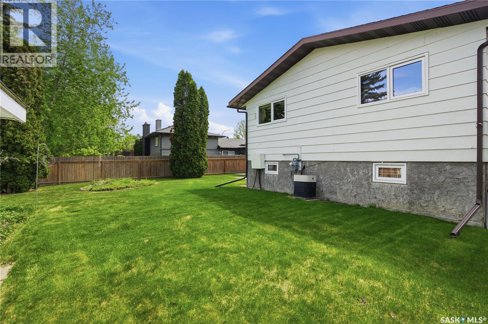 579 Tobin Crescent, Saskatoon, Saskatchewan  S7K 4N9 - Photo 36 - SK037698
