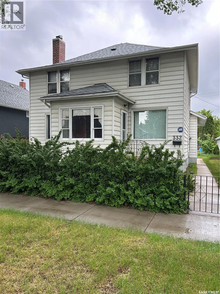 332 I Avenue S, Saskatoon, Saskatchewan  S7M 1Y2 - Photo 1 - SK037890