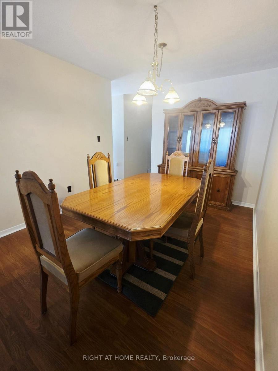 3556 Monica Drive, Mississauga, Ontario  L4T 2E5 - Photo 11 - W13231374