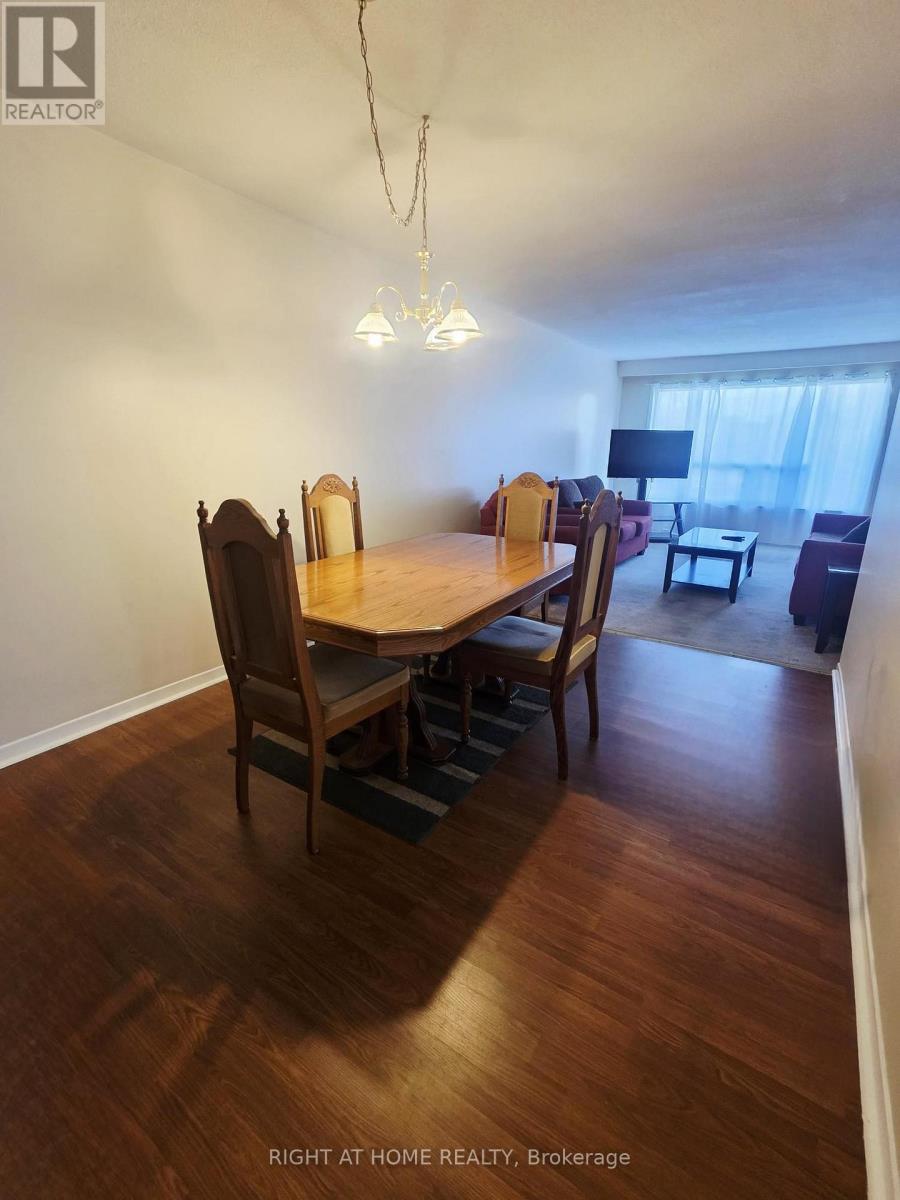 3556 Monica Drive, Mississauga, Ontario  L4T 2E5 - Photo 9 - W13231374