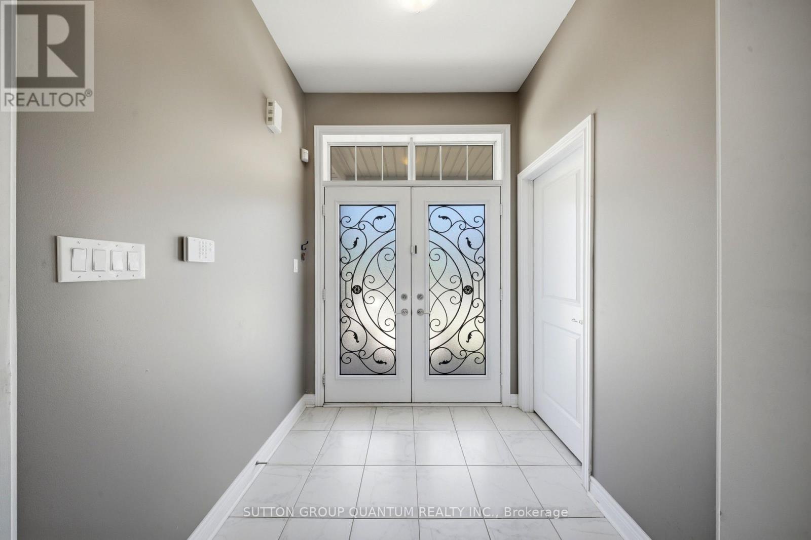 3196 Ernest Appelbe Boulevard, Oakville, Ontario  L6H 7C3 - Photo 6 - W13231424