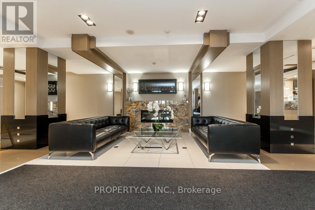 901 - 1060 Sheppard Avenue W, Toronto, Ontario  M3J 0G7 - Photo 3 - W13231438