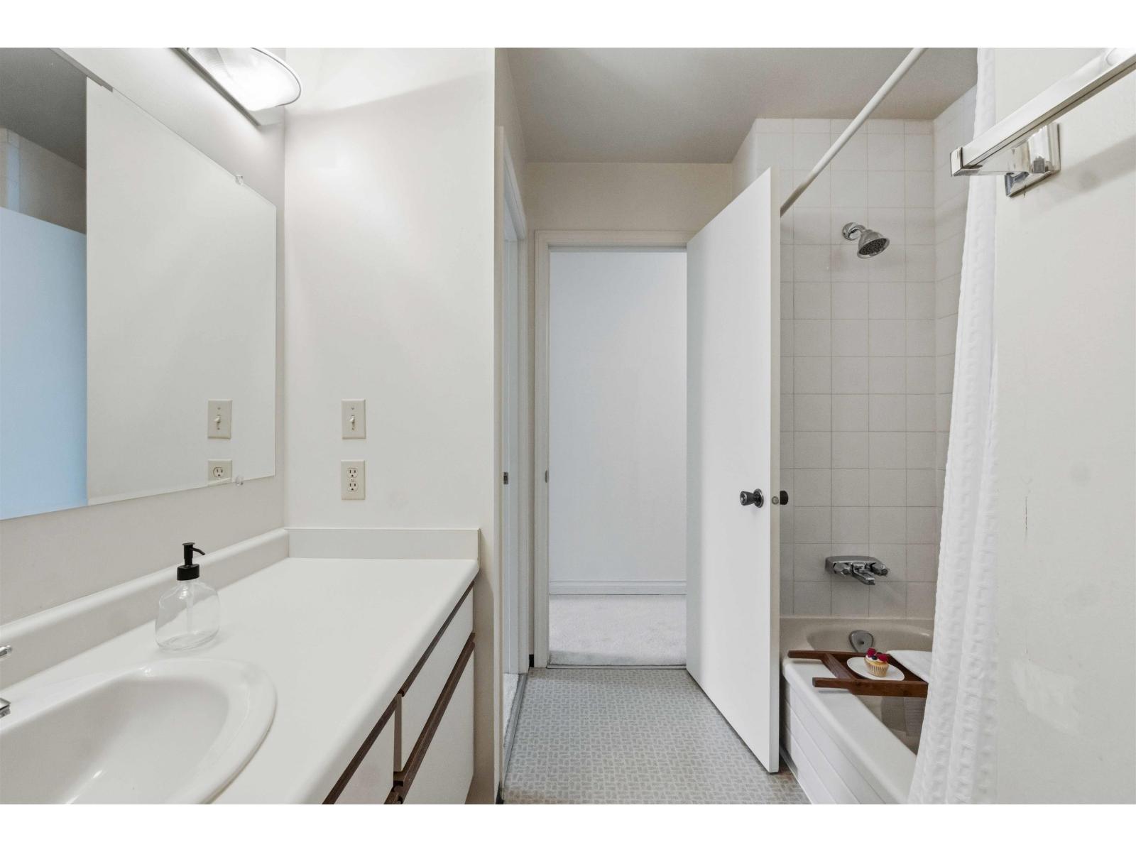 2 14227 18a Avenue, Surrey, British Columbia  V4A 7N8 - Photo 28 - R3131443