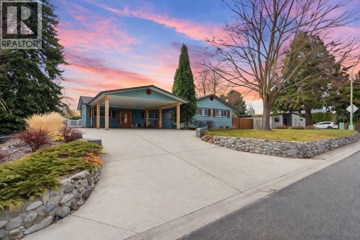 1641 Mountain Avenue, Kelowna, British Columbia