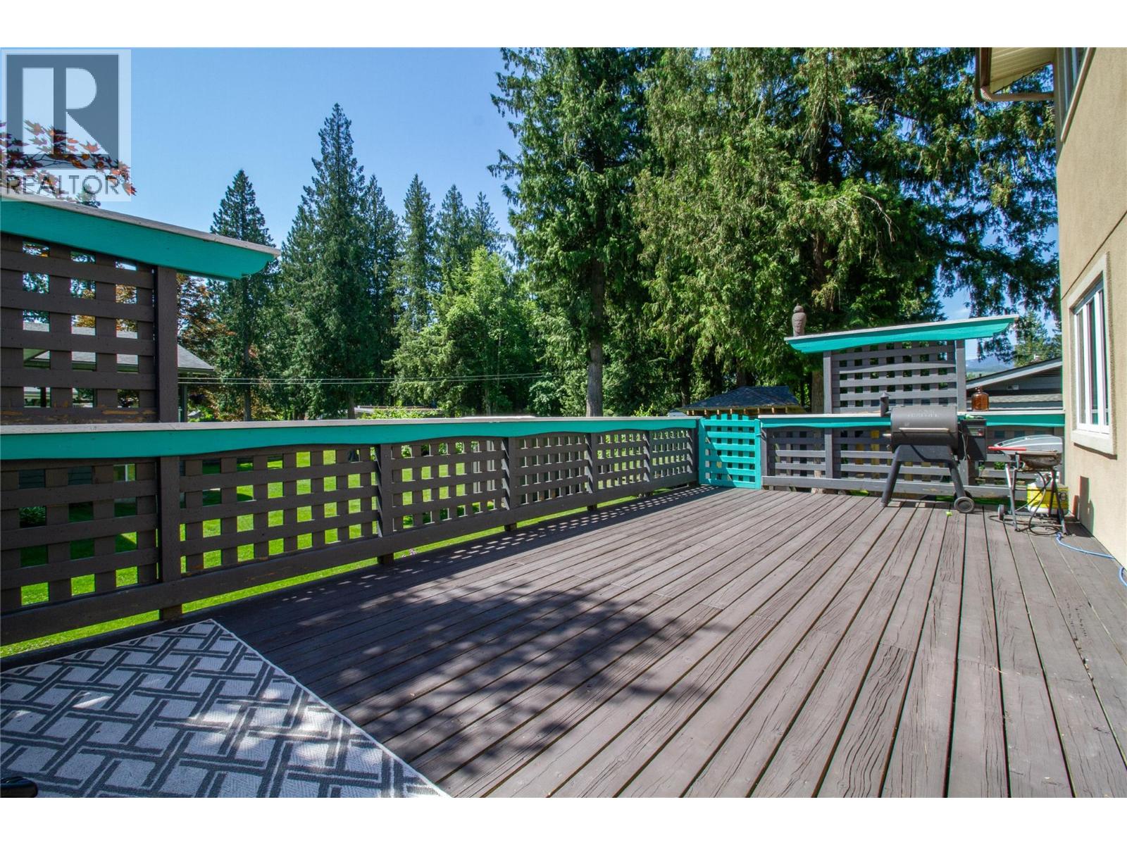 1473 Arrow Drive, Revelstoke, British Columbia  V0E 2S1 - Photo 14 - 10389821