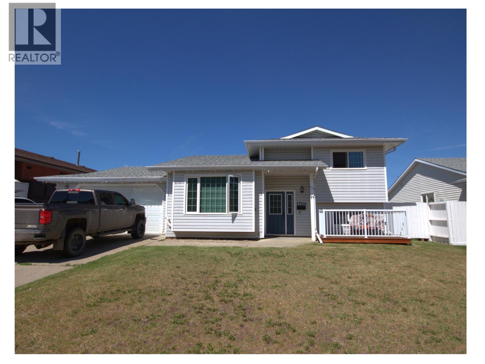 1704 Cedarwood Court, dawson creek, British Columbia