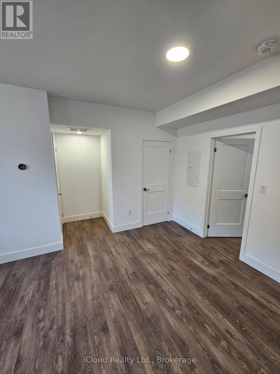 6638 MCLEOD ROAD, Niagara Falls, Ontario