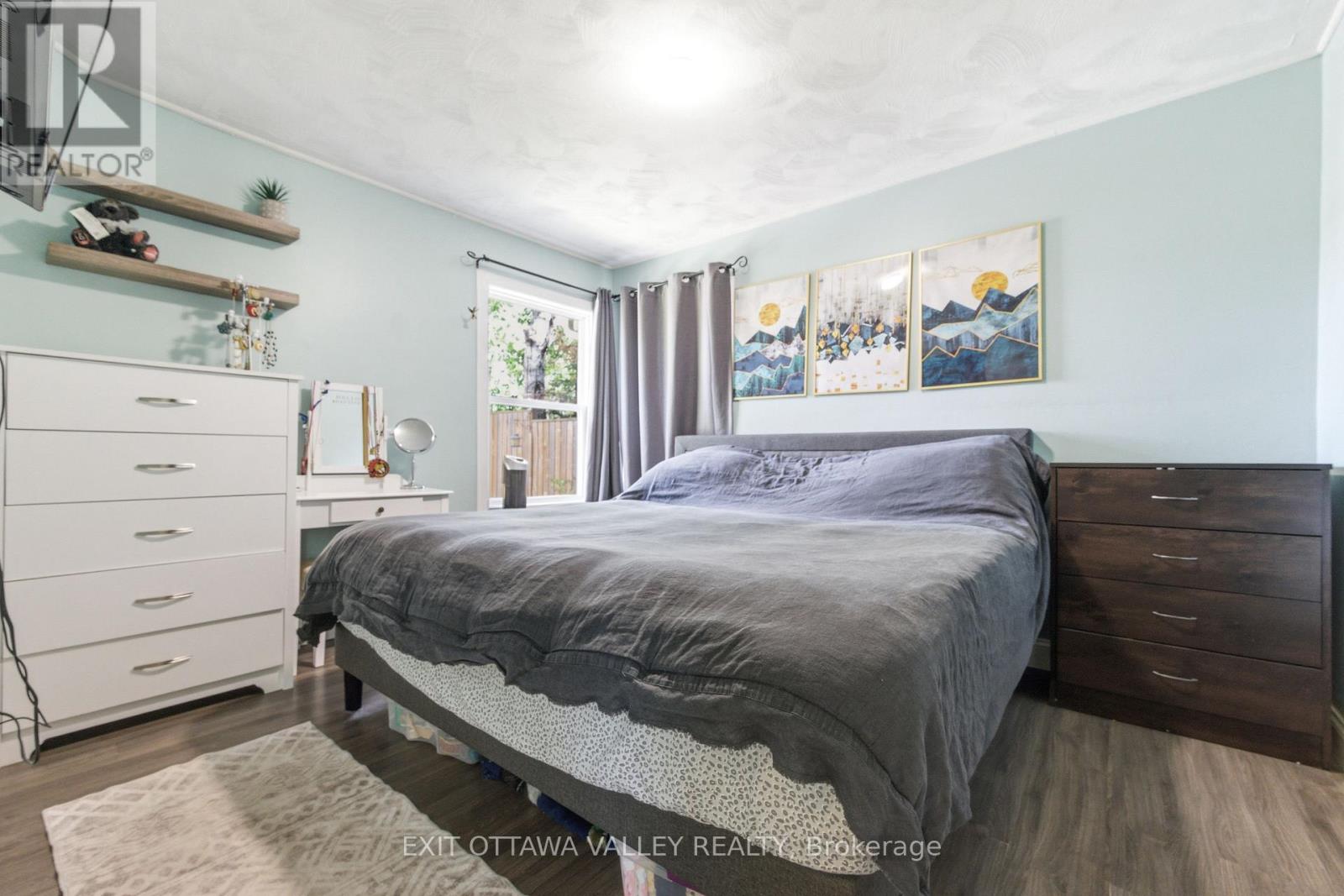 23 Summit Street, Deep River, Ontario  K0J 1P0 - Photo 17 - X13231496