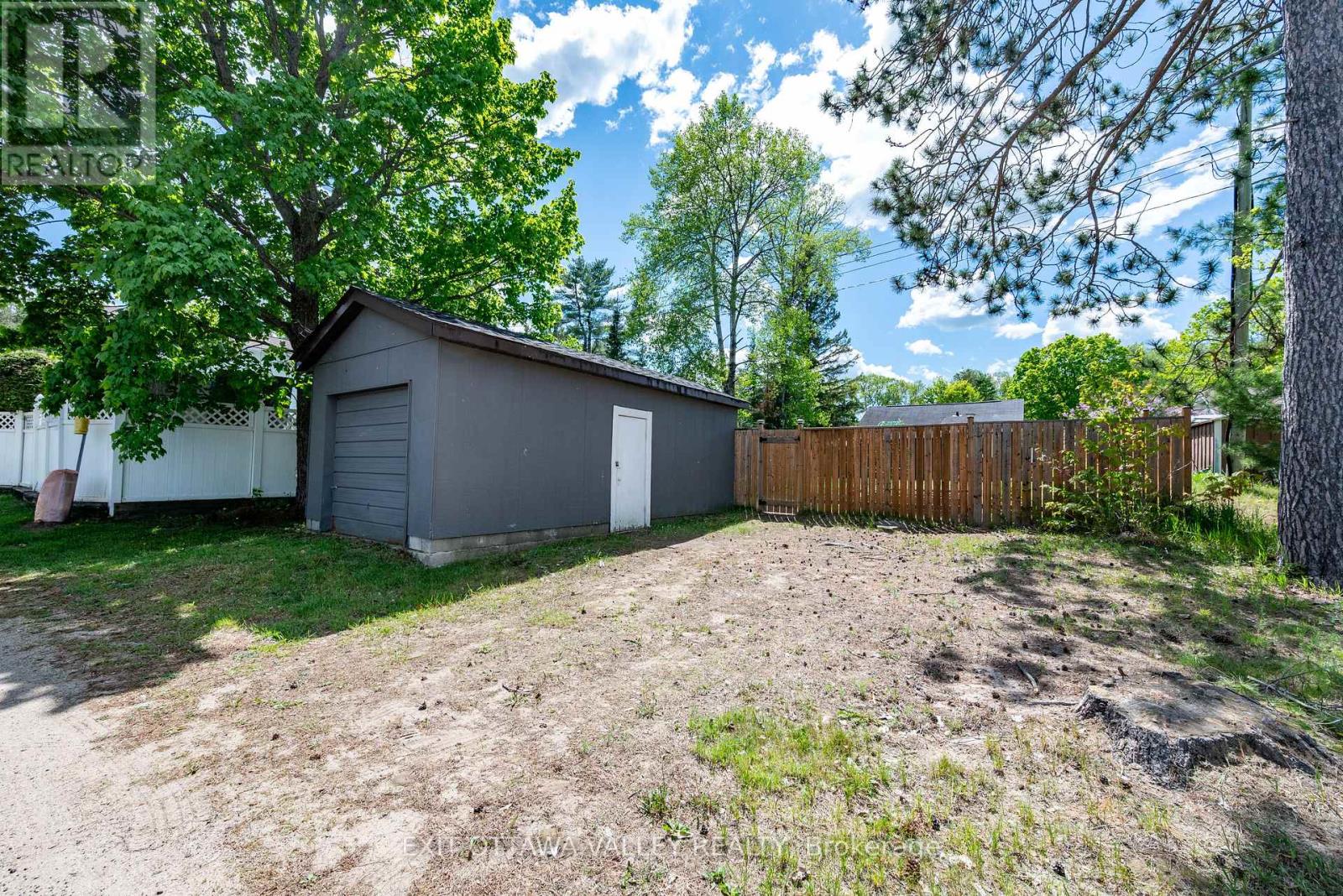 23 Summit Street, Deep River, Ontario  K0J 1P0 - Photo 25 - X13231496