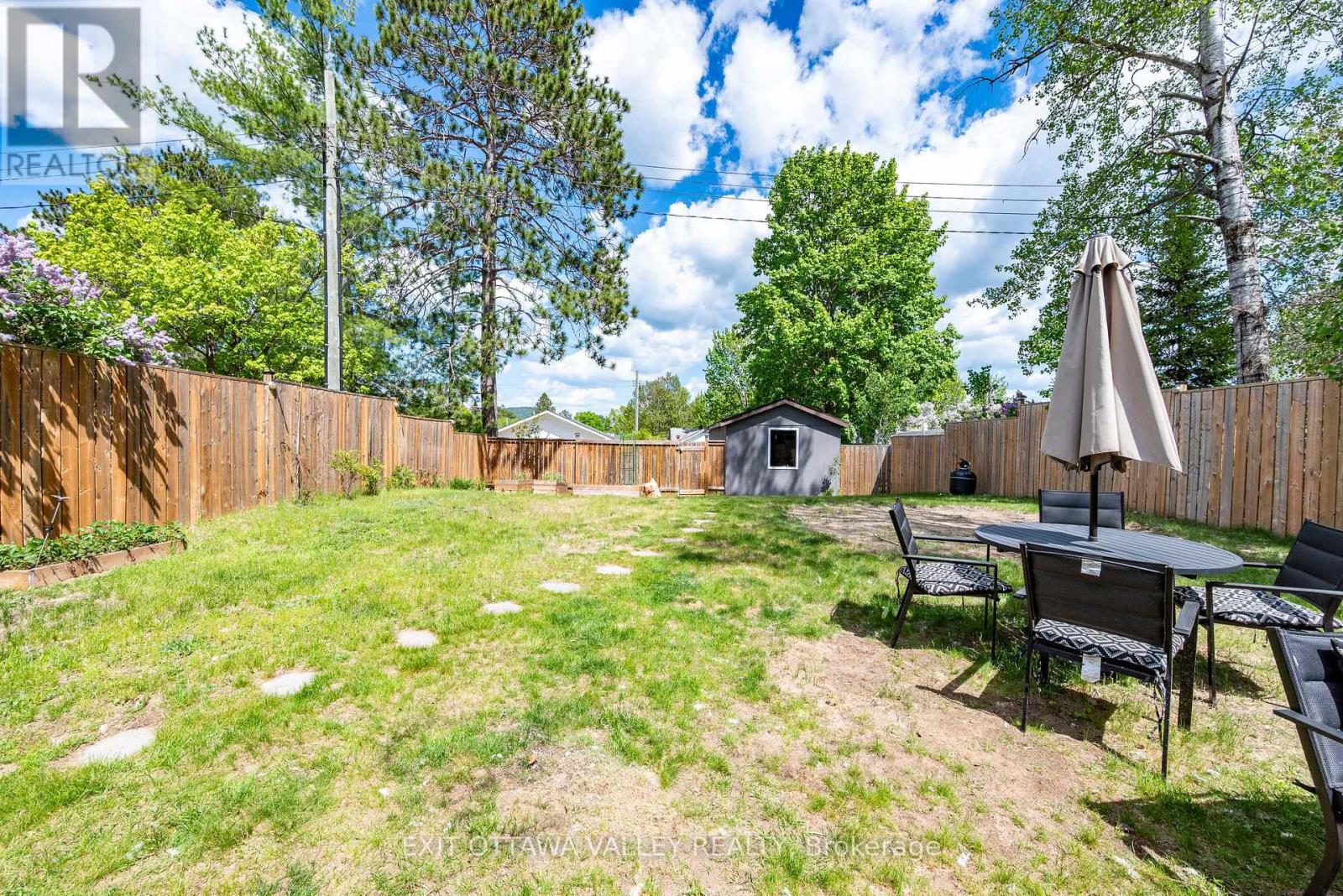 23 Summit Street, Deep River, Ontario  K0J 1P0 - Photo 28 - X13231496