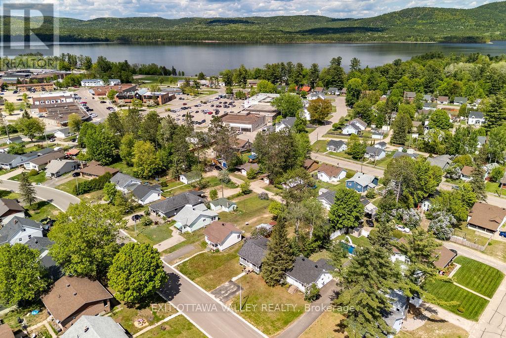23 Summit Street, Deep River, Ontario  K0J 1P0 - Photo 33 - X13231496