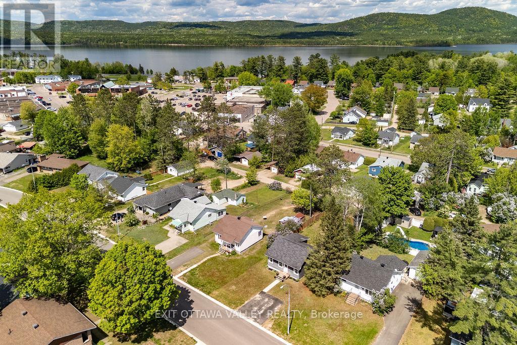 23 Summit Street, Deep River, Ontario  K0J 1P0 - Photo 34 - X13231496
