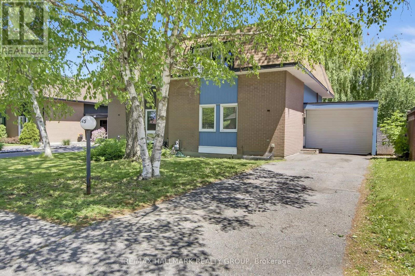 145 PENFIELD DRIVE, Ottawa, Ontario