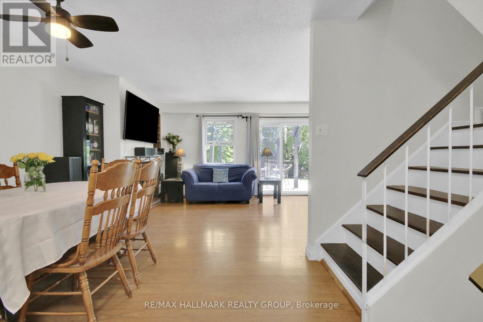 145 Penfield Drive, Ottawa, Ontario  K2K 1M4 - Photo 4 - X13231536