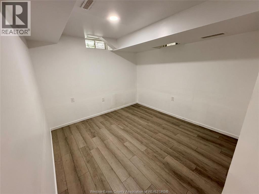 1000 Peach Blossom, Windsor, Ontario  N9G 2S2 - Photo 11 - 26012861