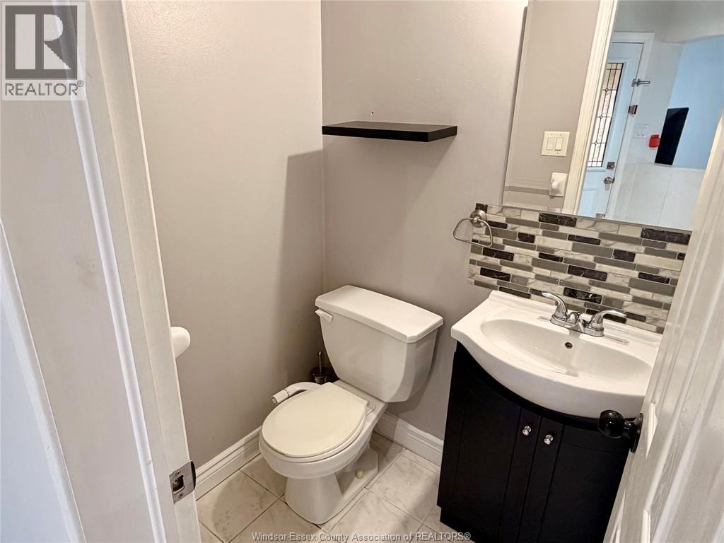 1000 Peach Blossom, Windsor, Ontario  N9G 2S2 - Photo 6 - 26012861
