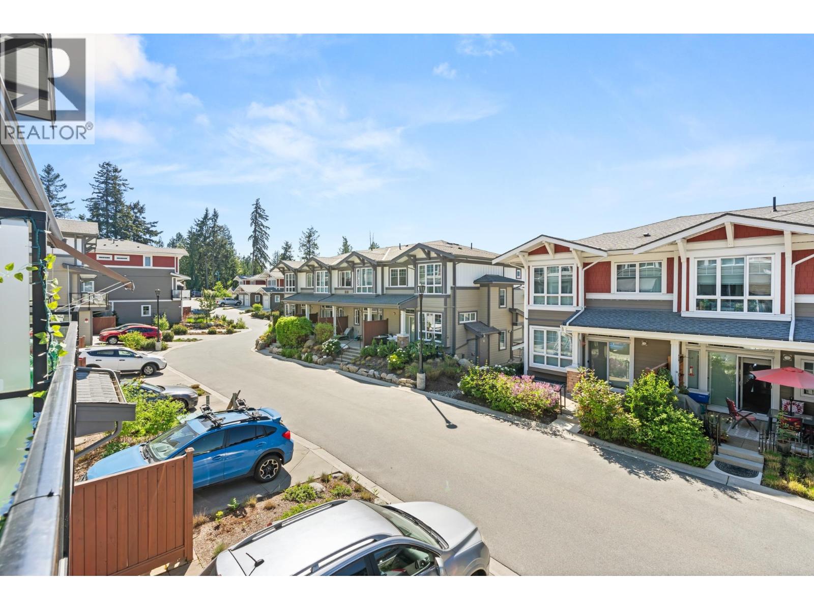 5934 Oldmill Lane, Sechelt, British Columbia  V7Z 0S3 - Photo 2 - R3131408