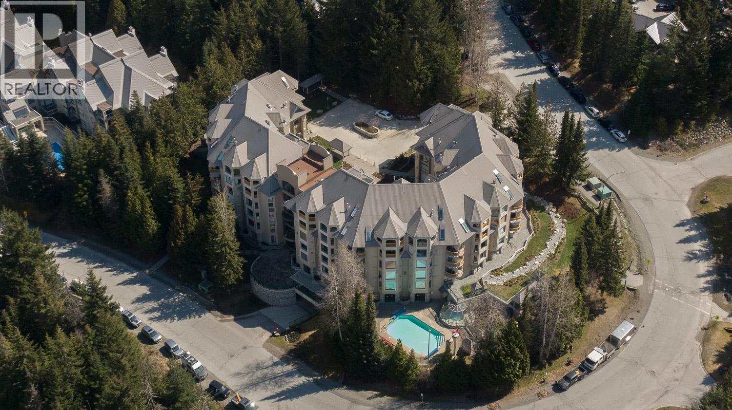 404 4809 Spearhead Drive, Whistler, British Columbia  V8E 1E8 - Photo 2 - R3131434