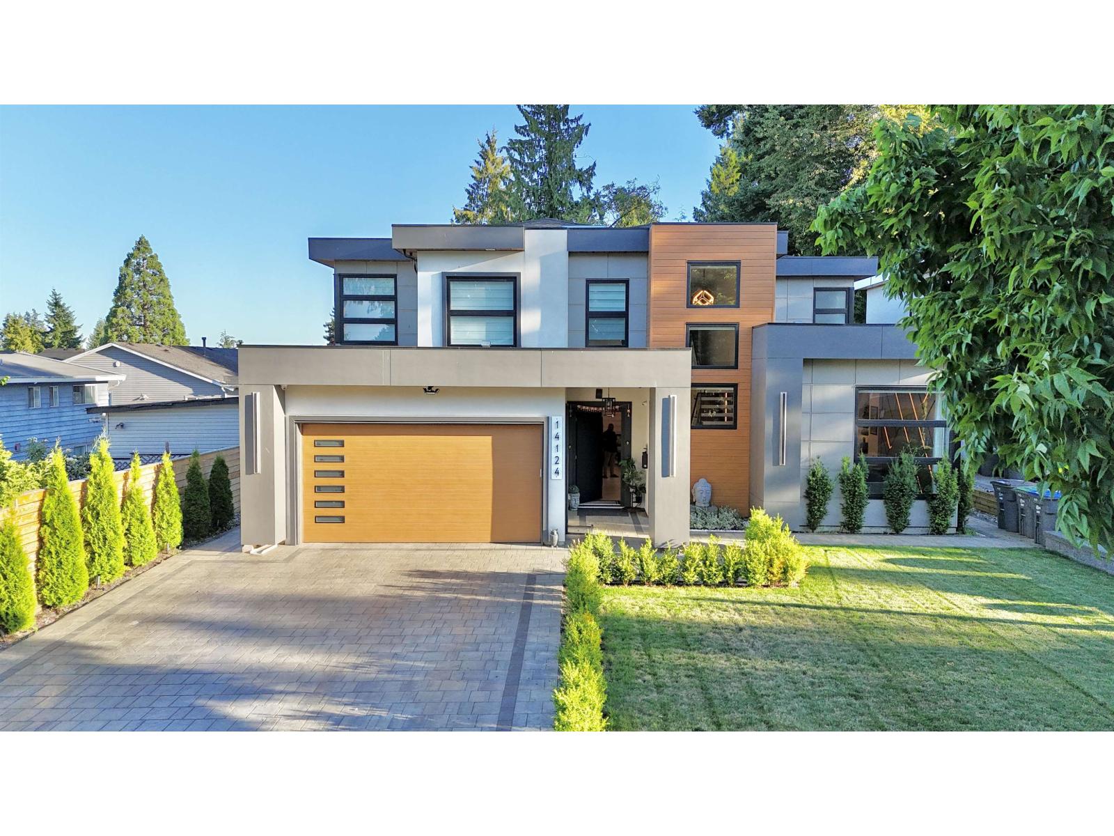 14124 71 Avenue, Surrey, British Columbia  V3W 5V3 - Photo 2 - R3130125
